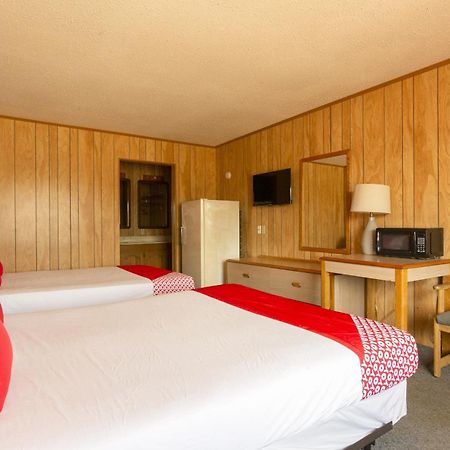 Oyo Hotel Breckenridge Tx Hubbard Creek Lake Exterior photo