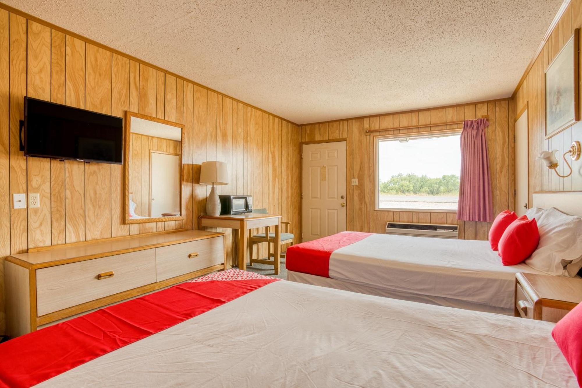 Oyo Hotel Breckenridge Tx Hubbard Creek Lake Exterior photo
